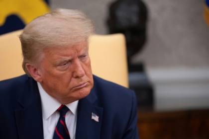 Trump suggère de reporter l'élection et provoque un tollé.jpg Trump suggère de reporter l'élection et provoque un tollé.jpg