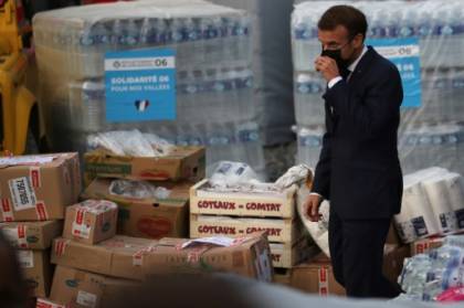 Macron promet de gros moyens pour reconstruire.jpg