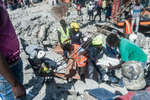 Haïti déplore un bilan dramatique de 1.300 morts après un puissant séisme