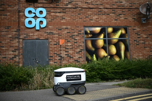 Au Royaume-Uni, les robots livreurs se multiplient avec la pandémie