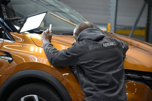 Renault transforme son usine de Flins en haut lieu de l'économie circulaire