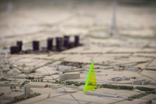La construction de la controversée Tour Triangle à Paris a commencé