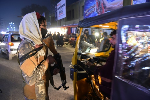 Afghanistan : entre talibans et EI, peur sur la ville à Jalalabad