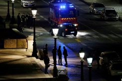Refus d'obtempérer à Paris: des policiers tirent sur une voiture, deux morts