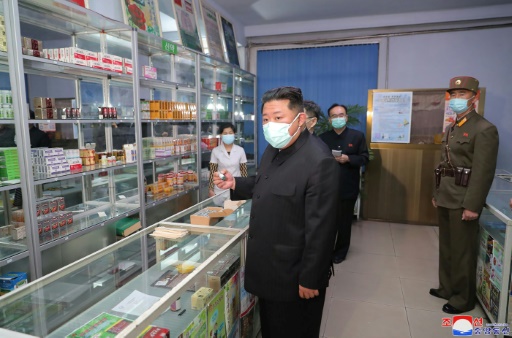 Covid-19 en Corée du Nord : Kim fustige les autorités sanitaires et mobilise l'armée