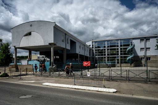 Saône-et-Loire : une adolescente morte poignardée, son petit ami avoue