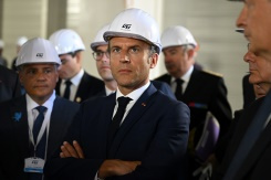Macron présente sa stratégie pour la filière électronique.jpg Macron présente sa stratégie pour la filière électronique.jpg
