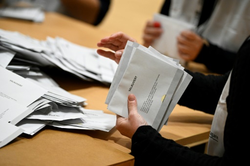 La Suède dans l'attente d'un vainqueur après des élections rocambolesques