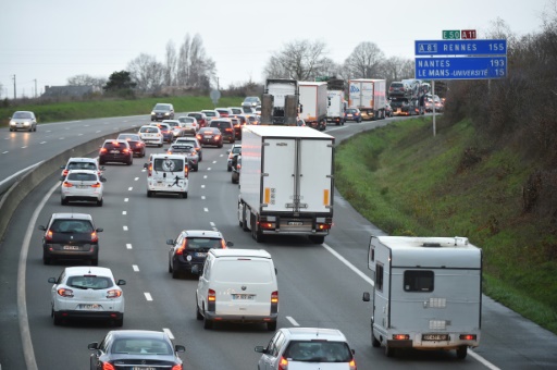 Plus de 85% des automobilistes roulent seuls dans leur voiture, selon Vinci