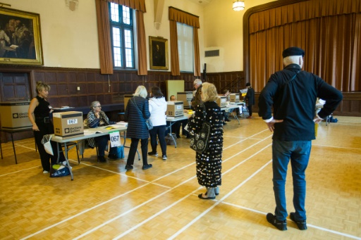 Le Québec réélit la coalition de droite en place depuis 2018