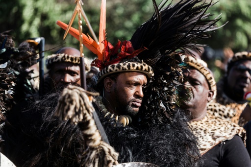 Afrique du Sud : une foule immense célèbre le couronnement du roi zoulou