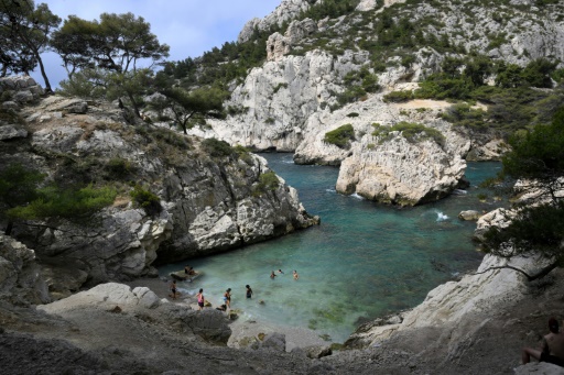 Tourisme : quelles solutions face à la surfréquentation de certains sites ?
