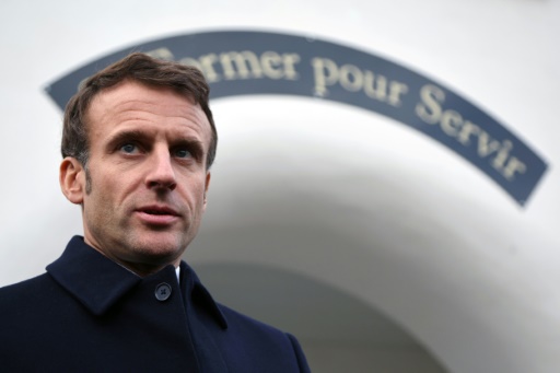 Macron veut développer un RER "dans dix métropoles françaises"