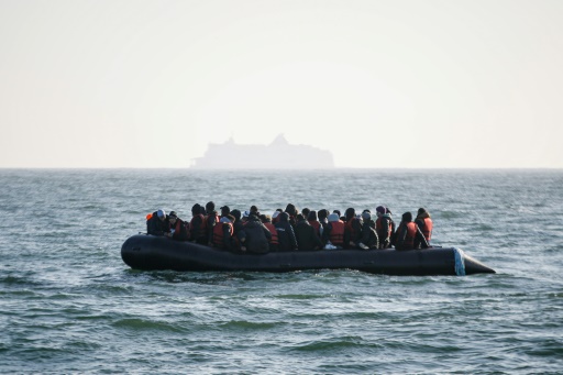 Nouvel accord entre Paris et Londres contre les traversées de migrants dans la Manche