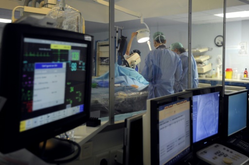 Immigration : le gouvernement veut créer une carte de séjour pour les professionnels de santé