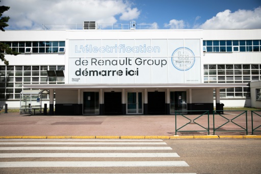 "Révolution" chez Renault, qui sépare et introduira en Bourse ses voitures électriques