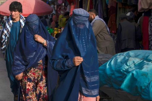 Afghanistan : les talibans interdisent aux filles d'accéder à l'université