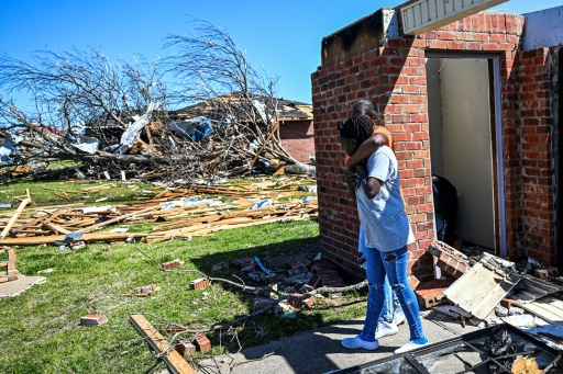 Dans le Mississippi, l'aide afflue après les tornades dévastatrices