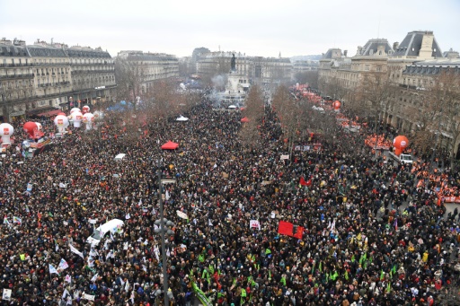 Retraites : après une mobilisation record, les syndicats annoncent deux nouvelles dates