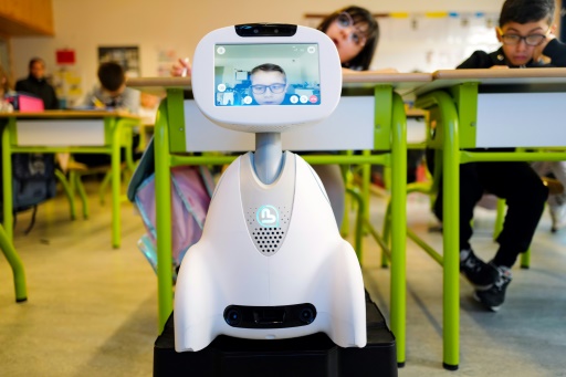 Buddy, le robot qui permet de se téléporter en classe