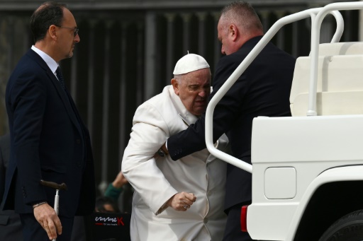 Le pape François hospitalisé à Rome pour une infection respiratoire