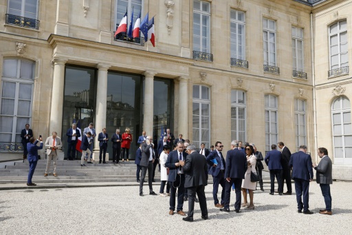 Emeutes : Macron annonce une loi d'urgence pour la reconstruction