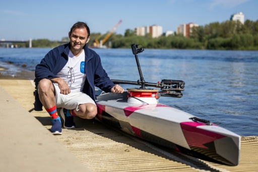 Un navigateur français va faire Varsovie-Paris à la rame pour étudier la pollution des rivières