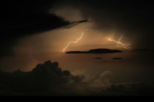 Deux fois plus d'épisodes de canicule et d'orages en 2022, selon Météo-France