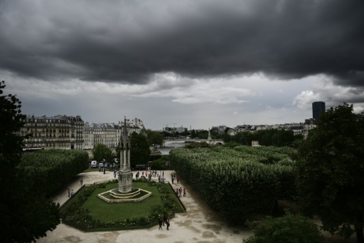 Au pied de Notre-Dame, les jardins de la discorde