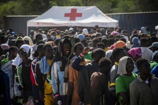 Afflux record de migrants sur l'île italienne de Lampedusa