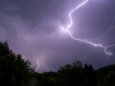 vigilance rouge levée, des dégâts matériels et des milliers de foyers sans électricité.jpg vigilance rouge levée, des dégâts matériels et des milliers de foyers sans électricité.jpg