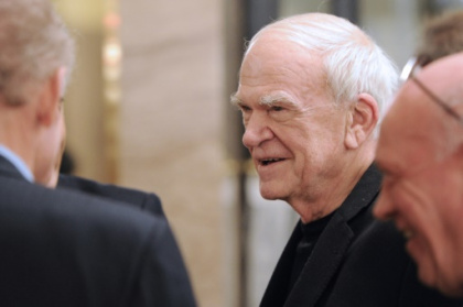 Milan Kundera, peintre sarcastique de la condition humaine.jpg Milan Kundera, peintre sarcastique de la condition humaine.jpg