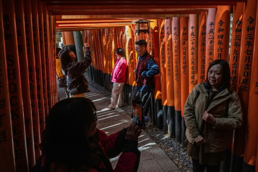 A Kyoto, une nouvelle règle pour protéger les geishas des touristes "paparazzi" bien accueillie