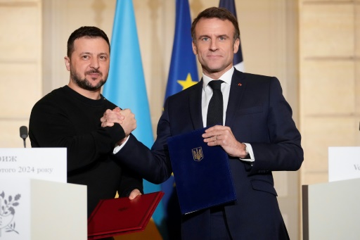 "Ni résignés, ni défaitistes" : réunion à Paris des alliés de l'Ukraine