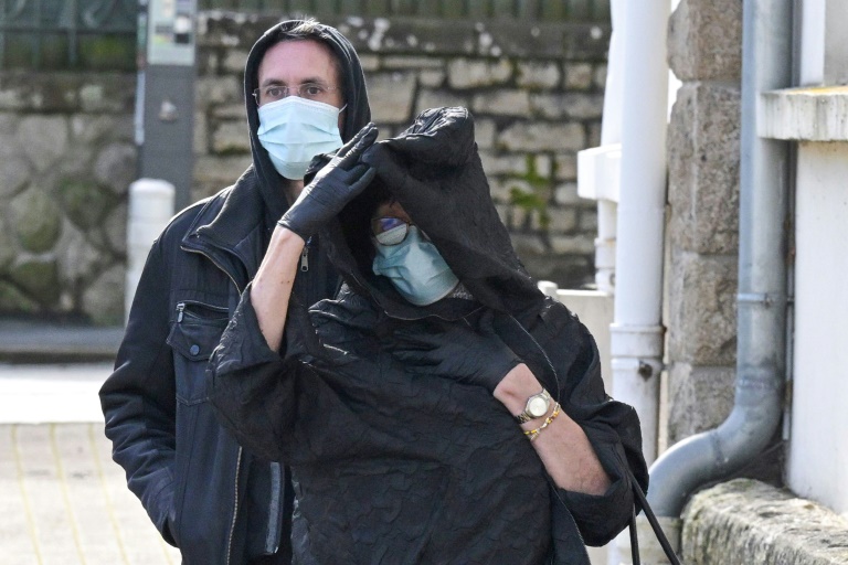 Procès en France d'un ancien chirurgien pour pédocriminalité : le témoignage de son ex-épouse attendu mercredi