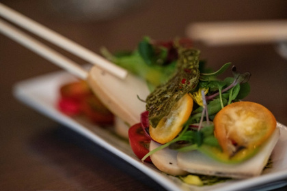Tenir un mois sans manger d'aliments d'origine animale: c'est le défi du "Veganuary", une initiative venue du Royaume-Uni qui tente de se faire une place en France Tenir un mois sans manger d'aliments d'origine animale: c'est le défi du "Veganuary", une initiative venue du Royaume-Uni qui tente de se faire une place en France