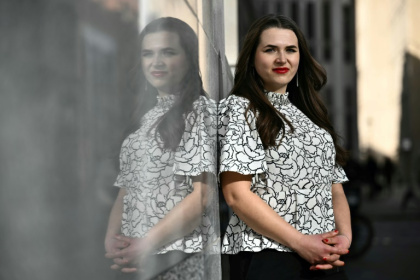 La chroniqueuse politique britannique Chloe Dobbs pose le 6 février 2025, à Londres La chroniqueuse politique britannique Chloe Dobbs pose le 6 février 2025, à Londres