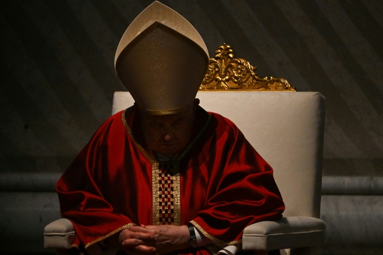 Le Vatican en deuil prépare les obsèques du pape