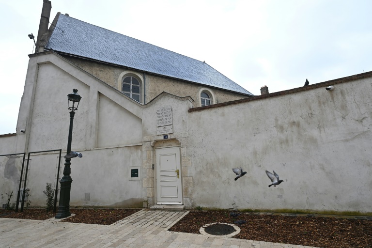 Rabbin agressé à Orléans : un mineur connu de la justice sera jugé en avril