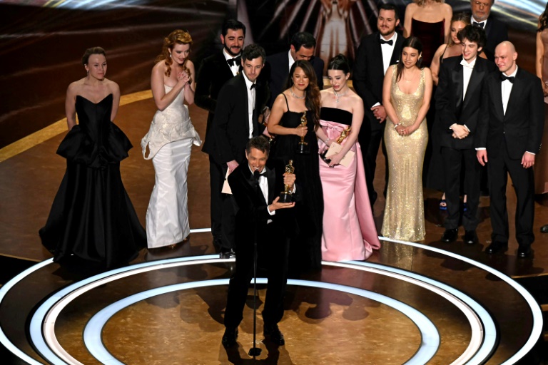"Anora" triomphe aux Oscars, deux statuettes pour "Emilia Pérez"