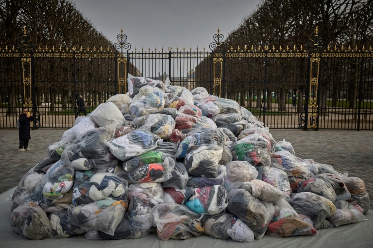 Le Sénat face au défi de freiner l'essor de la "fast fashion"