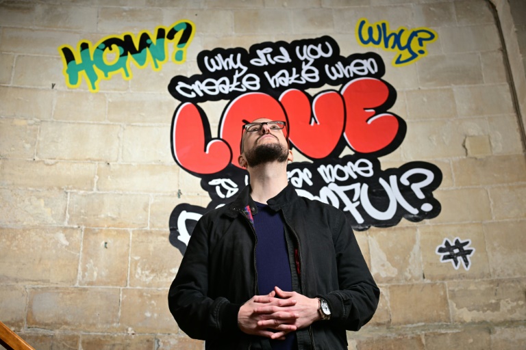 Des graffitis pour s'adresser à Dieu : l'exposition qui divise à la cathédrale de Canterbury