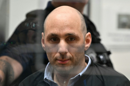 Cedric Jubillar, à l'ouverture de son procès à Albi (Tarn), le 23 septembre 2025 - Lionel BONAVENTURE (AFP)