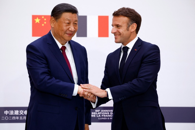 Emmanuel Macron attendu mercredi en Chine sur fond de multiples contentieux