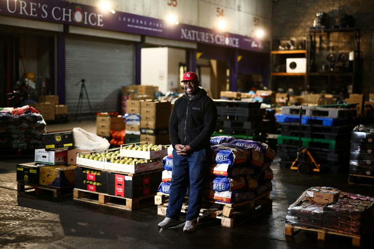 "Nous sommes des fantômes" : à la rencontre de travailleurs de nuit immigrés au Royaume-Uni