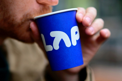 LAP Coffee, nouvelle chaîne, a suscité des opinions divergentes à Berlin. - Tobias SCHWARZ (AFP)