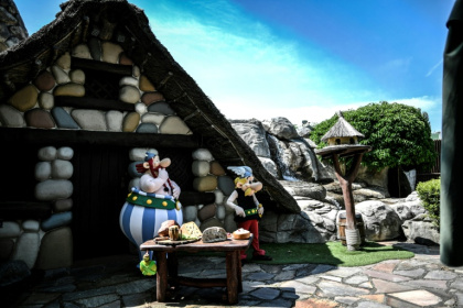 Une mise en scène du parc Astérix le 2 juin 2021, à Plailly, dans l'Oise - STEPHANE DE SAKUTIN (AFP)