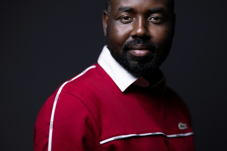 "J'ai cru mourir dans une cale" : l'histoire de Karam, migrant devenu cadre chez L'Oréal