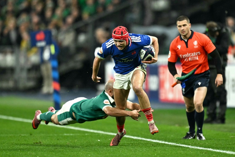 Six nations : le XV de France ouvre le Tournoi en corrigeant l'Irlande