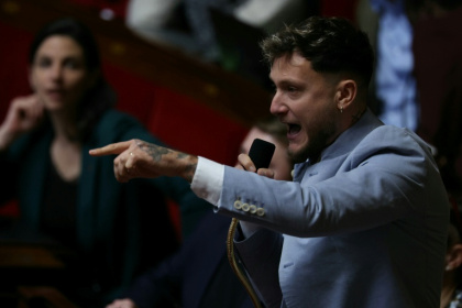 Raphaël Arnault le 22 janvier 2026 à l'Assemblée nationale - Sameer Al-DOUMY (AFP)